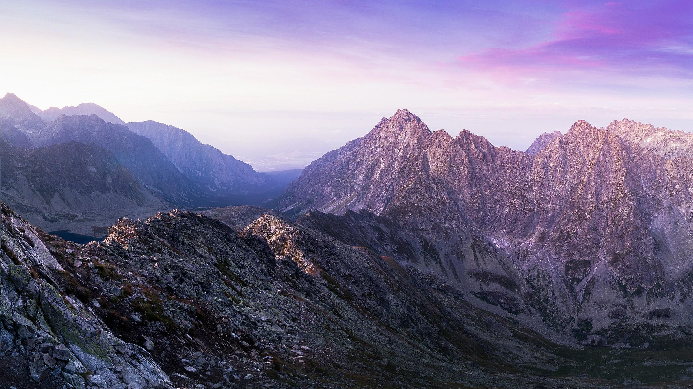 Paisaje Montañoso Amanecer